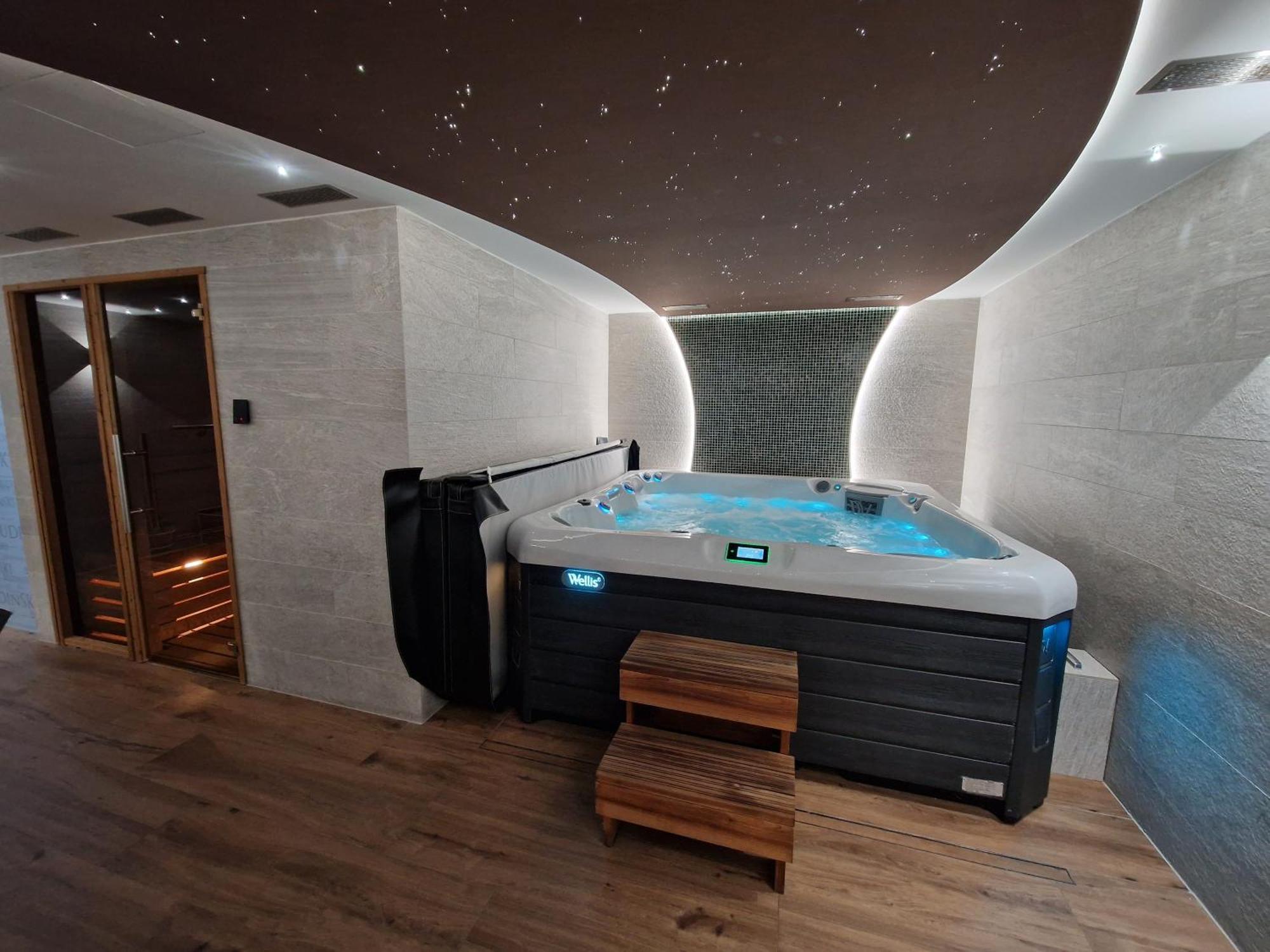 Budinski Apartmany & Wellness Liptovský Mikuláš エクステリア 写真