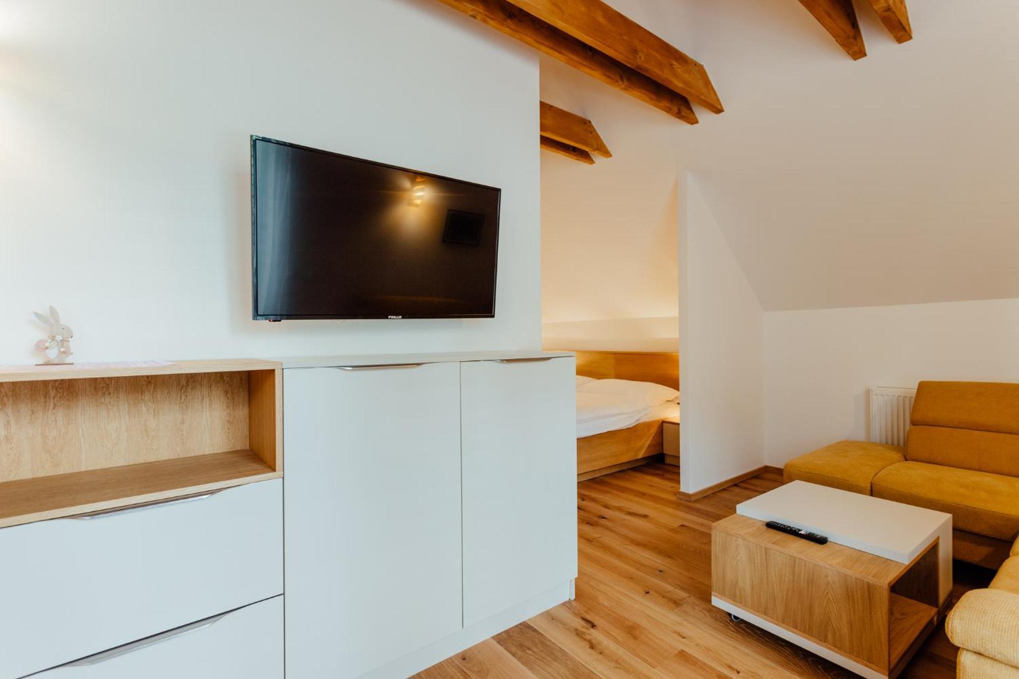 Budinski Apartmany & Wellness Liptovský Mikuláš エクステリア 写真